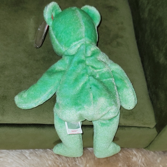 Ty Beanie Baby Kicks Soccer Color Green Size 9" NWT - Picture 2 of 8